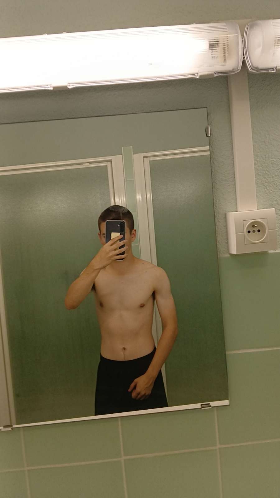 Profil de Younsse, 20 ans, Gay sex à Ranzo