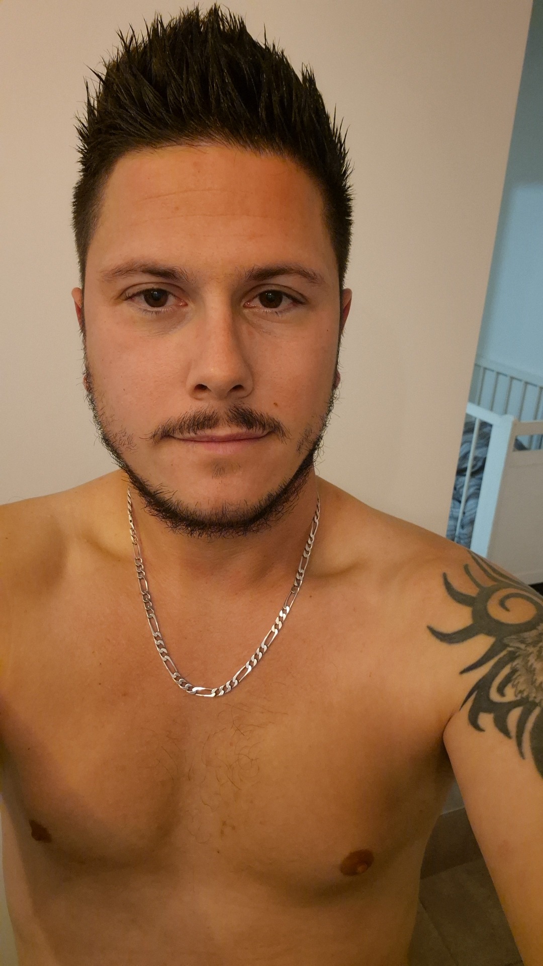 Profil de Orens, 33 ans, Gay sex à Mörel